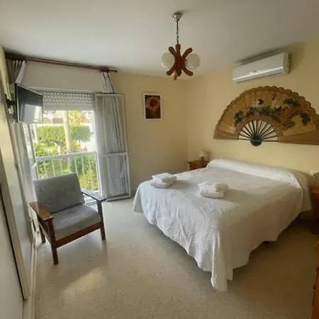Chalet En Guadalmar * Málaga